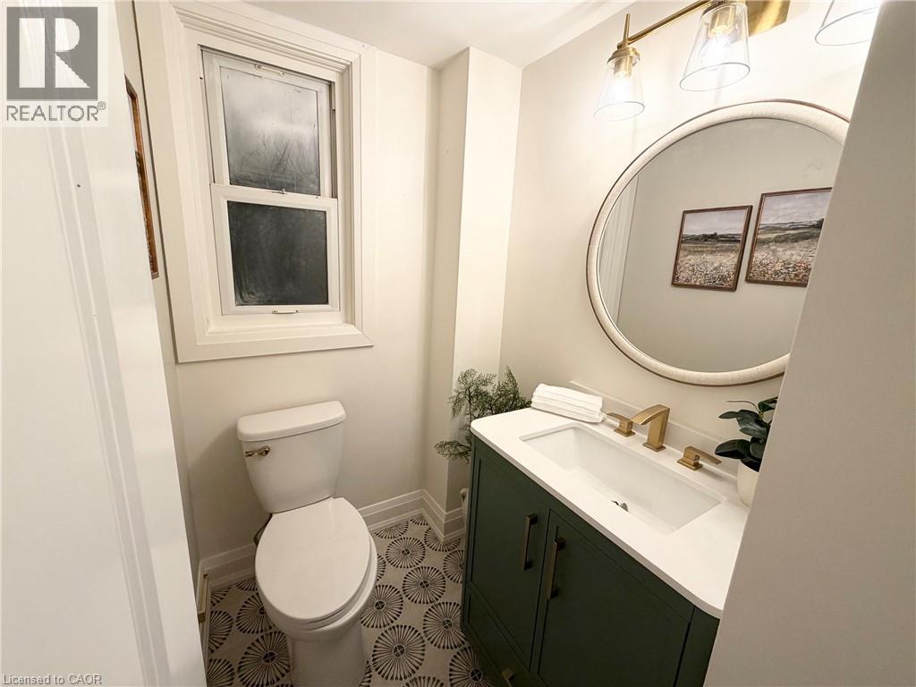 2379 Maryvale Court Property Photo 8