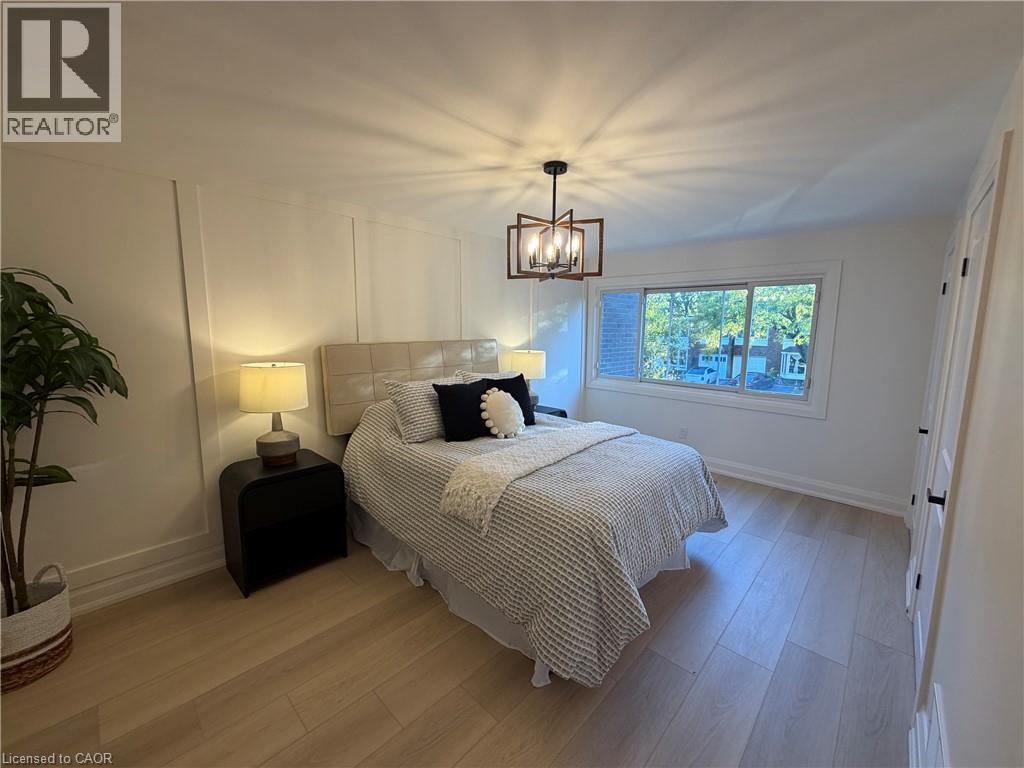 2379 Maryvale Court Property Photo 12