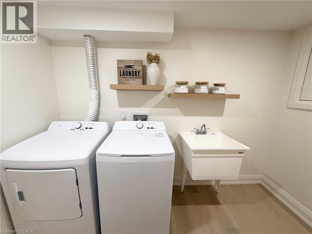 2379 Maryvale Court Property Photo 18