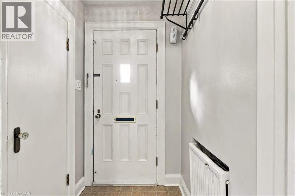 85 Hungerford Road Property Photo 6