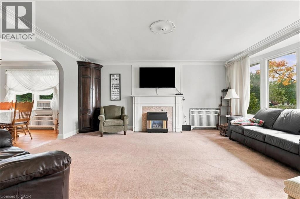 85 Hungerford Road Property Photo 8