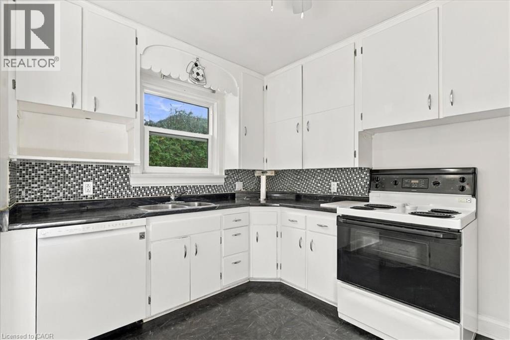 85 Hungerford Road Property Photo 17