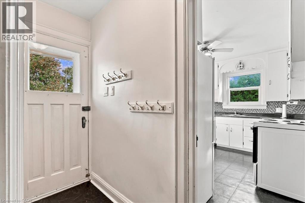85 Hungerford Road Property Photo 18