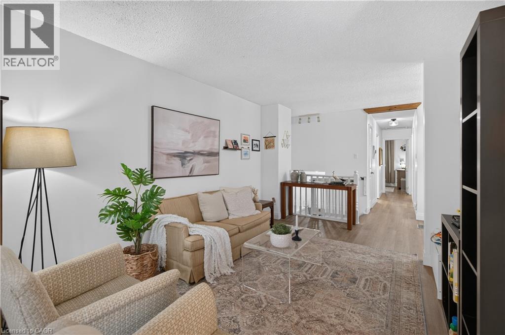 38 Southglen Road Property Photo 7