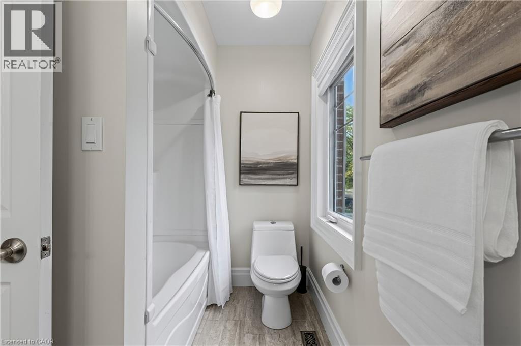 3523 Kingbird Court Property Photo 32