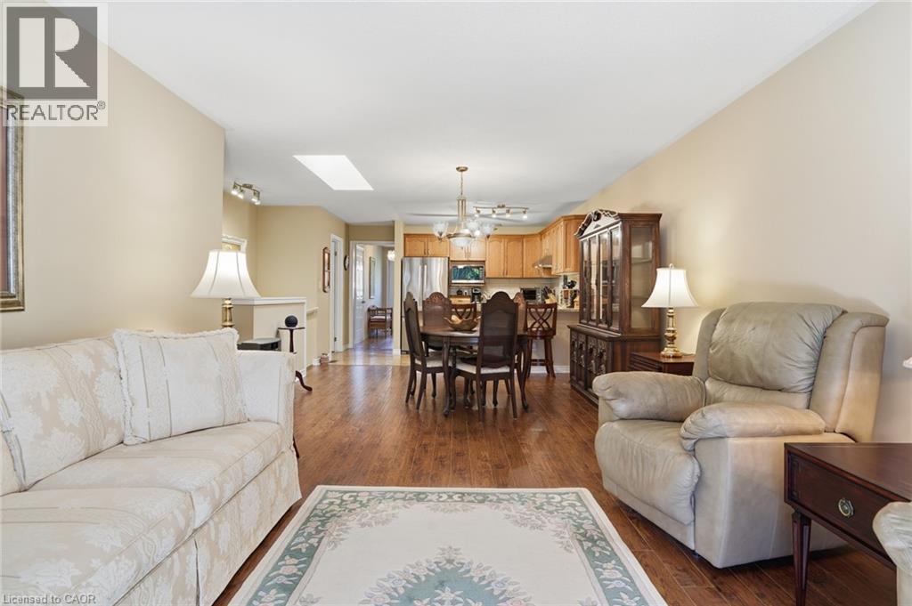 9 Kinsman Court S Property Photo 18