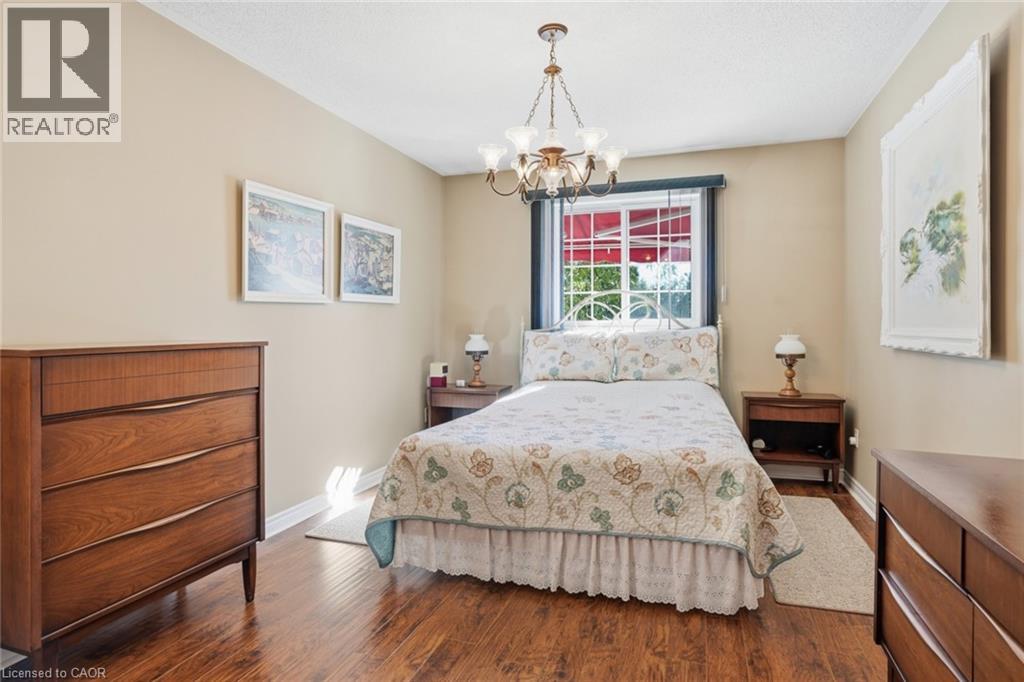 9 Kinsman Court S Property Photo 22