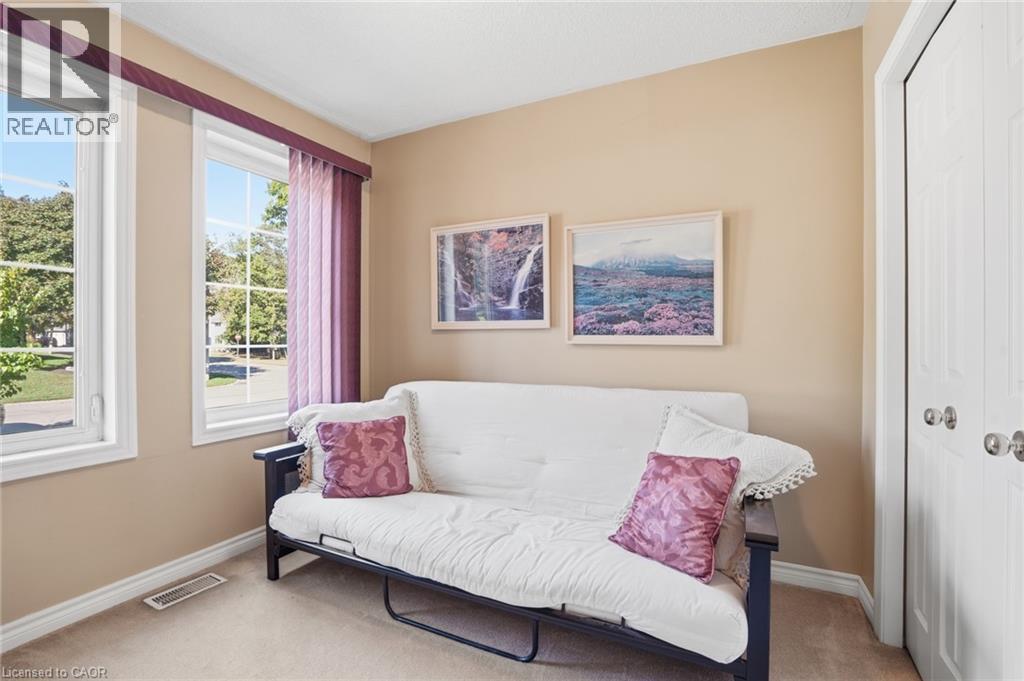 9 Kinsman Court S Property Photo 25