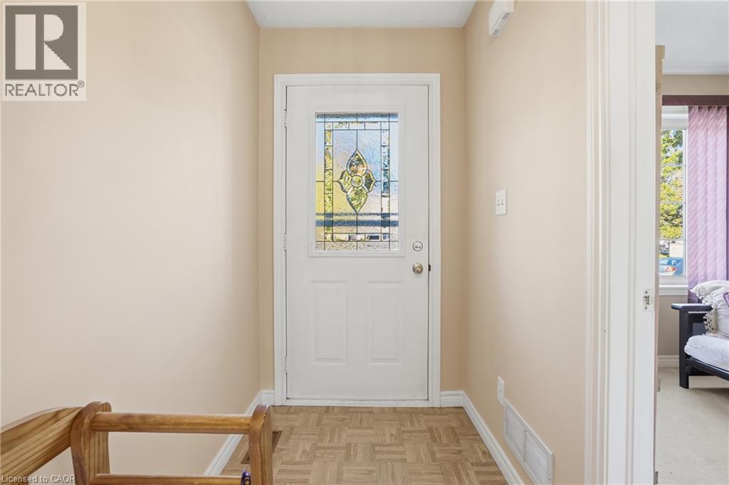 9 Kinsman Court S Property Photo 30