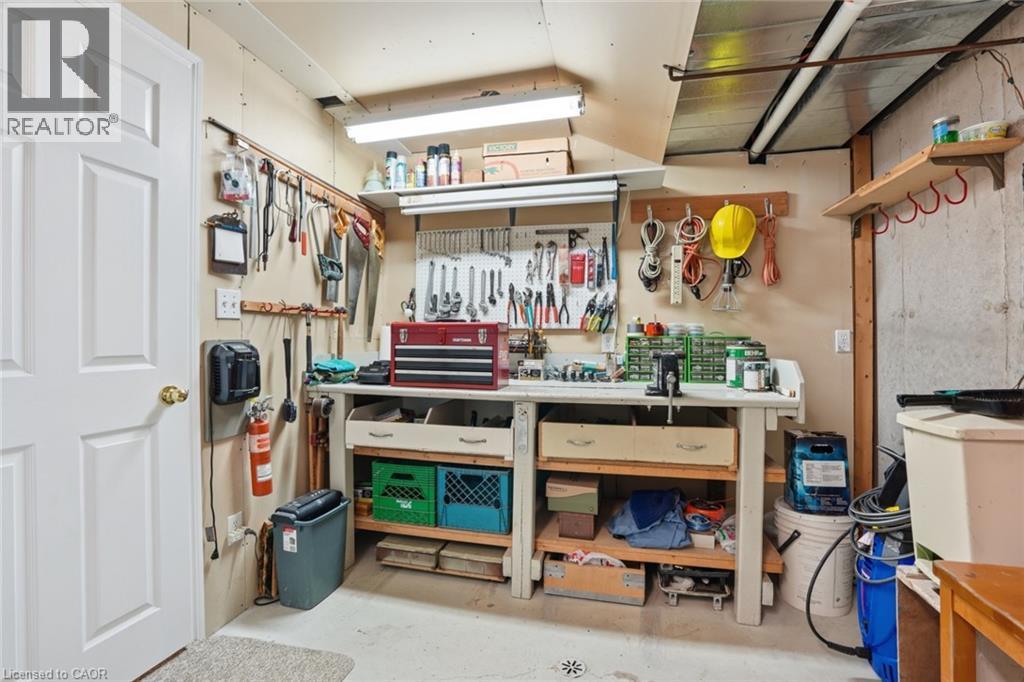 9 Kinsman Court S Property Photo 32
