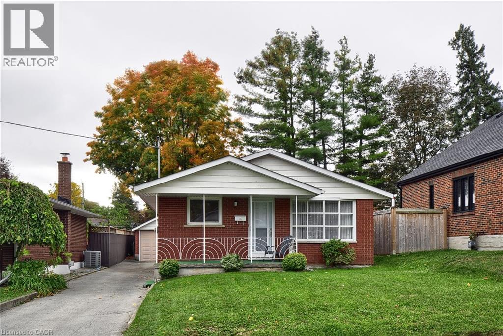 113 First Avenue W Property Photo 2