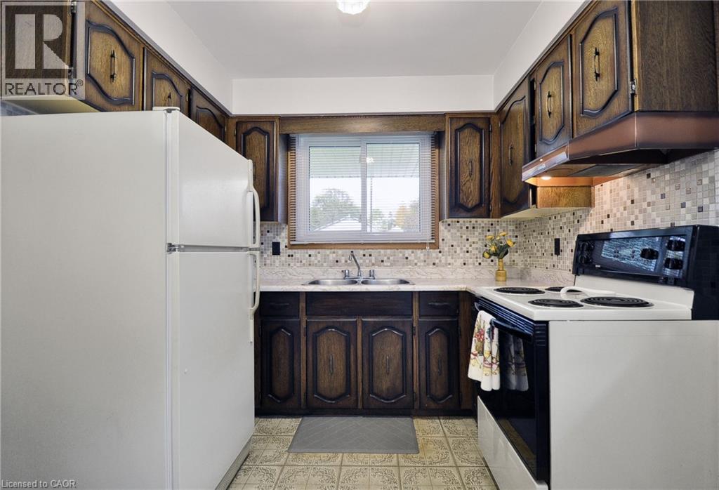 113 First Avenue W Property Photo 10