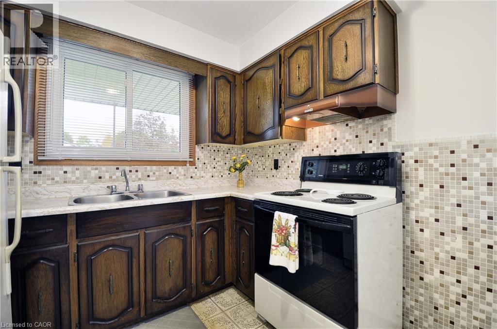 113 First Avenue W Property Photo 11