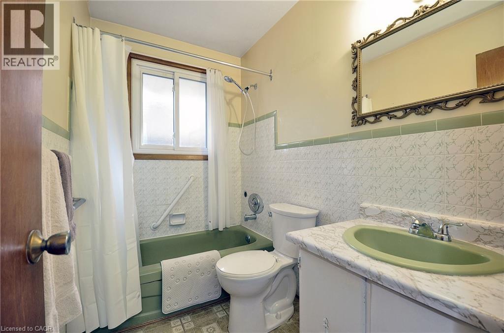 113 First Avenue W Property Photo 14
