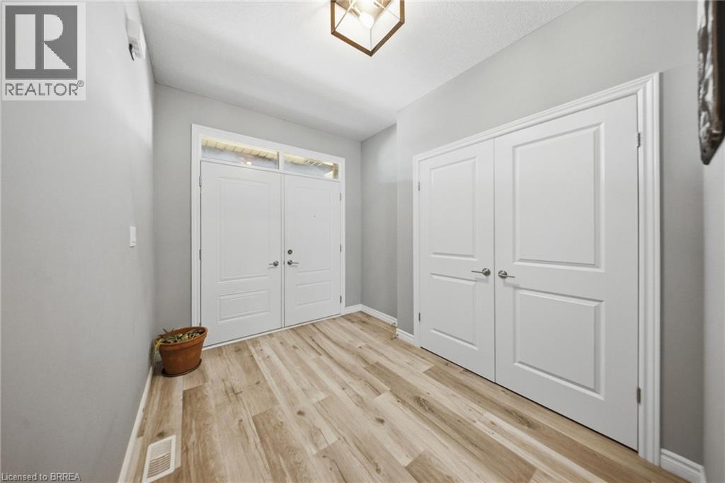 112 Honey Street Property Photo 2