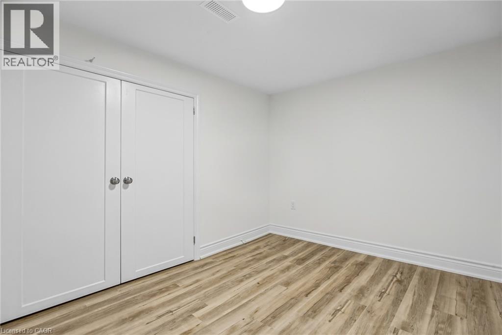156 East 36th Street Unit# Lower Property Photo 21