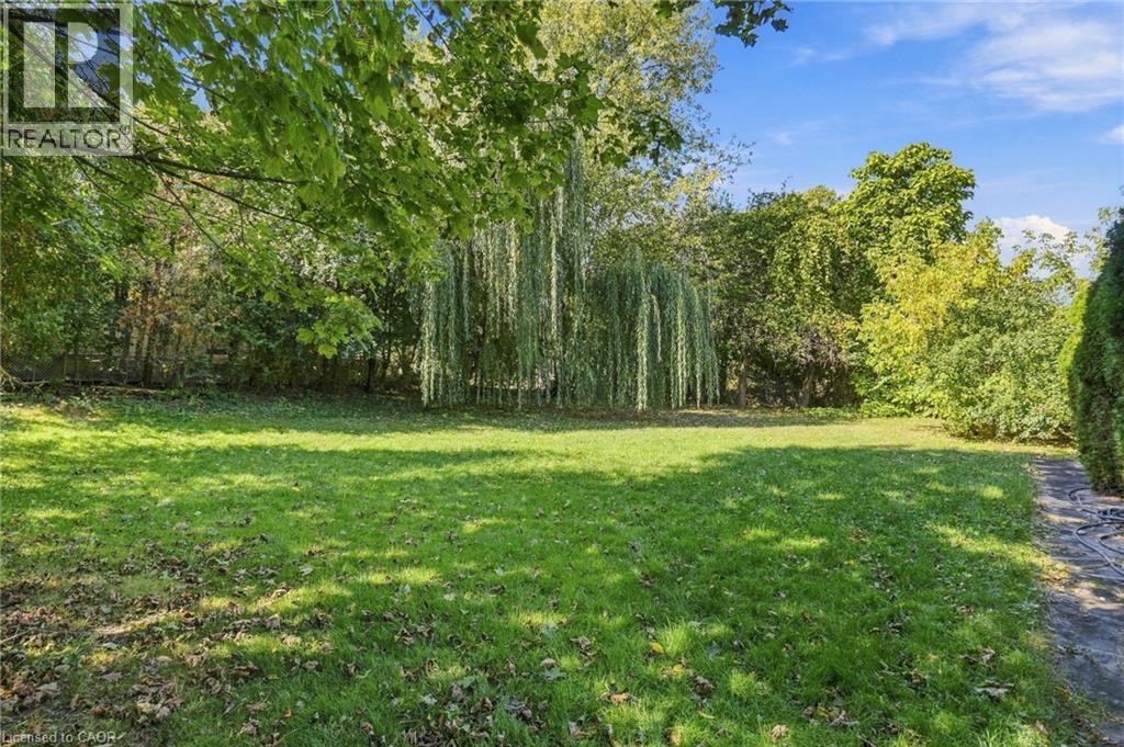 904 Montgomery Drive Property Photo 8