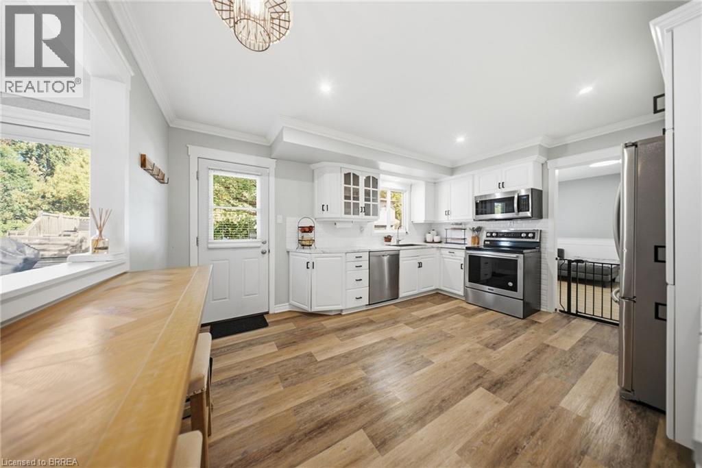 25 Cedarland Drive Property Photo 6