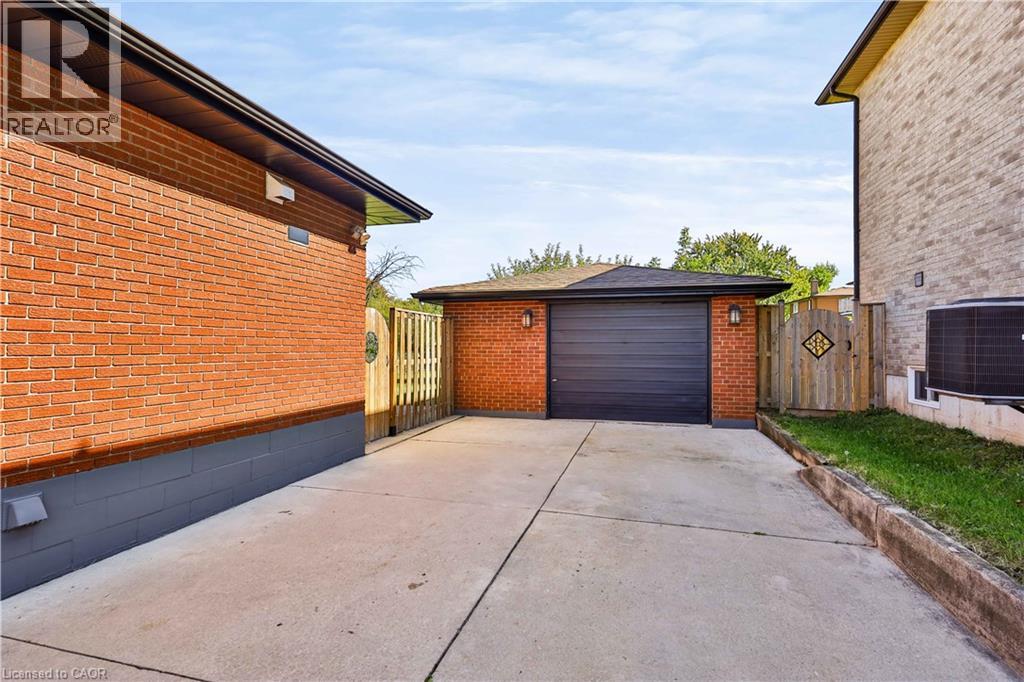 38 Deerhurst Road Property Photo 34