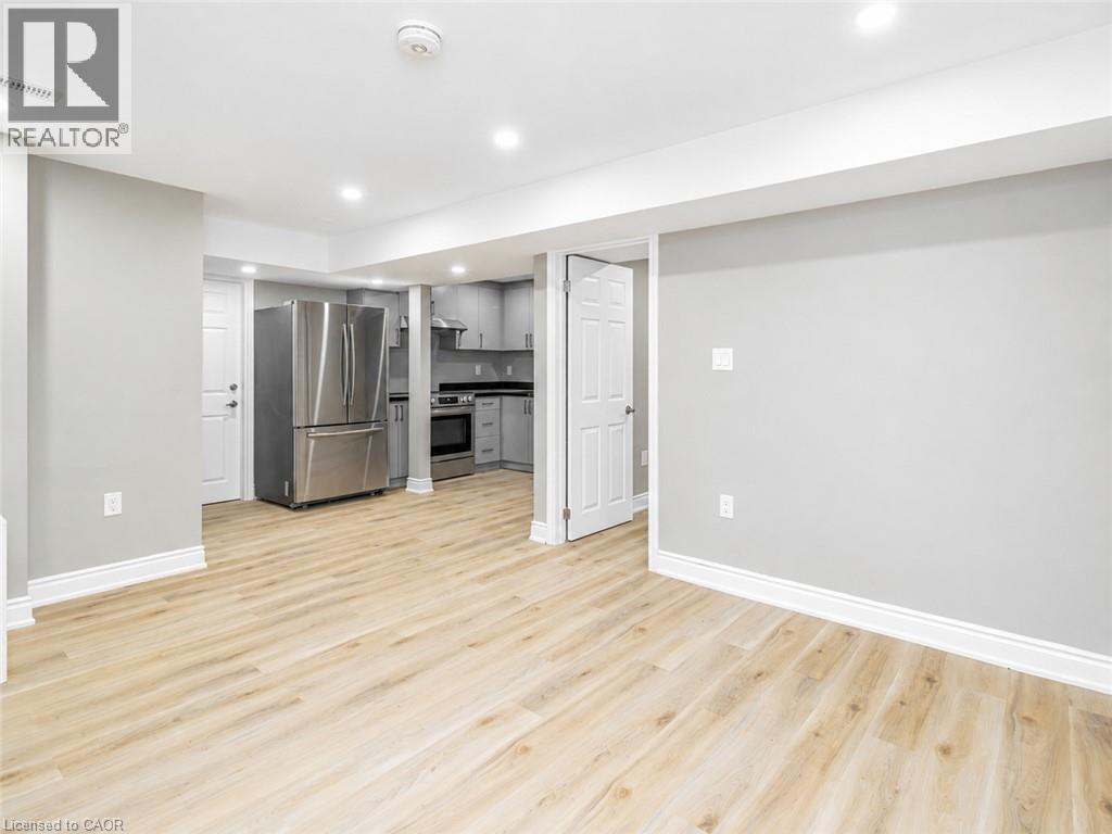 485 Avens Street Unit# Lower Property Photo 5