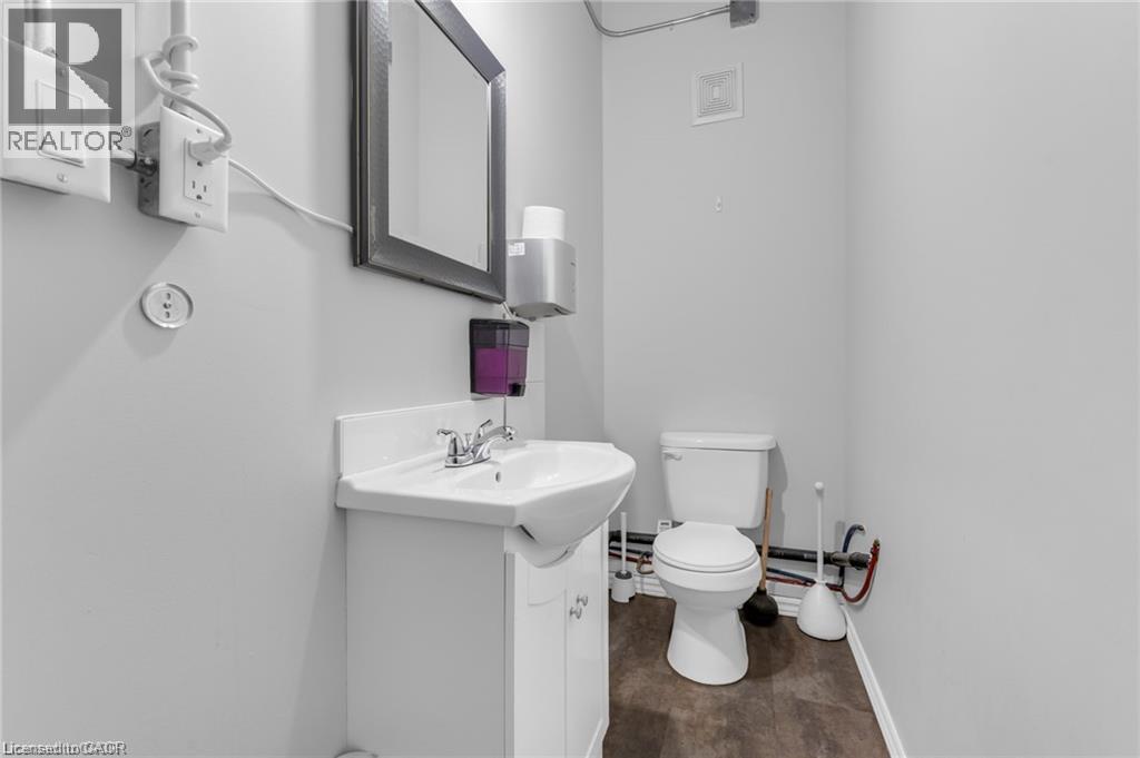 16 Myrtle Avenue Unit# 7 Property Photo 4