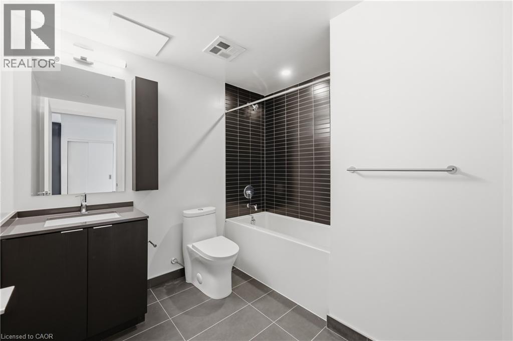 91 John Street N Unit# 606 Property Photo 10