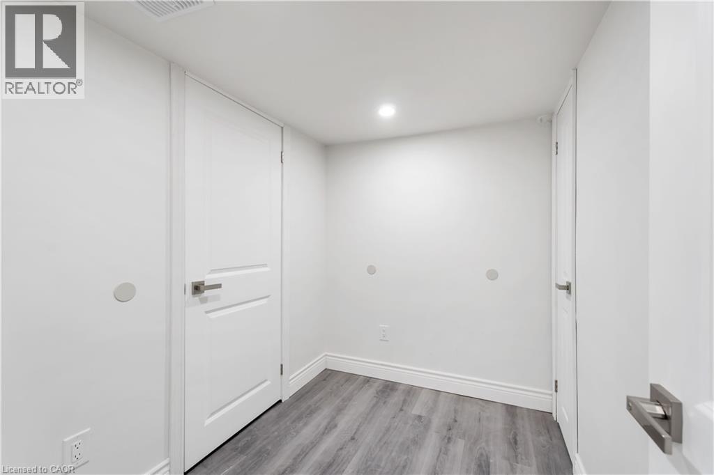 18 Mountain Street Unit# 3 Property Photo 12