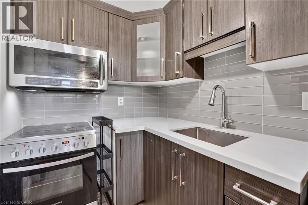 150 Charlton Avenue E Unit# 2905 Property Photo 10
