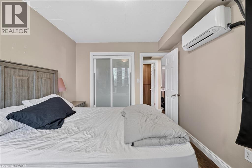 150 Charlton Avenue E Unit# 2905 Property Photo 17