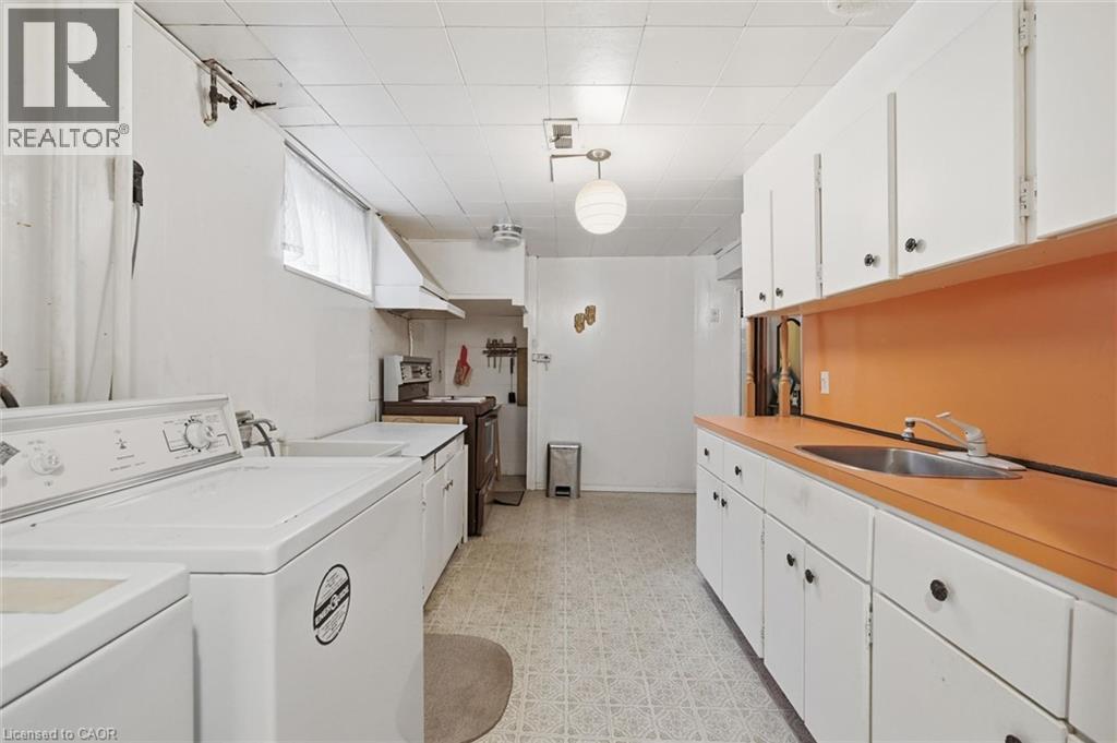 138 Luscombe Street Property Photo 25