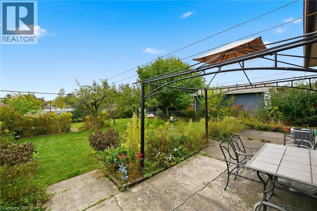 138 Luscombe Street Property Photo 30
