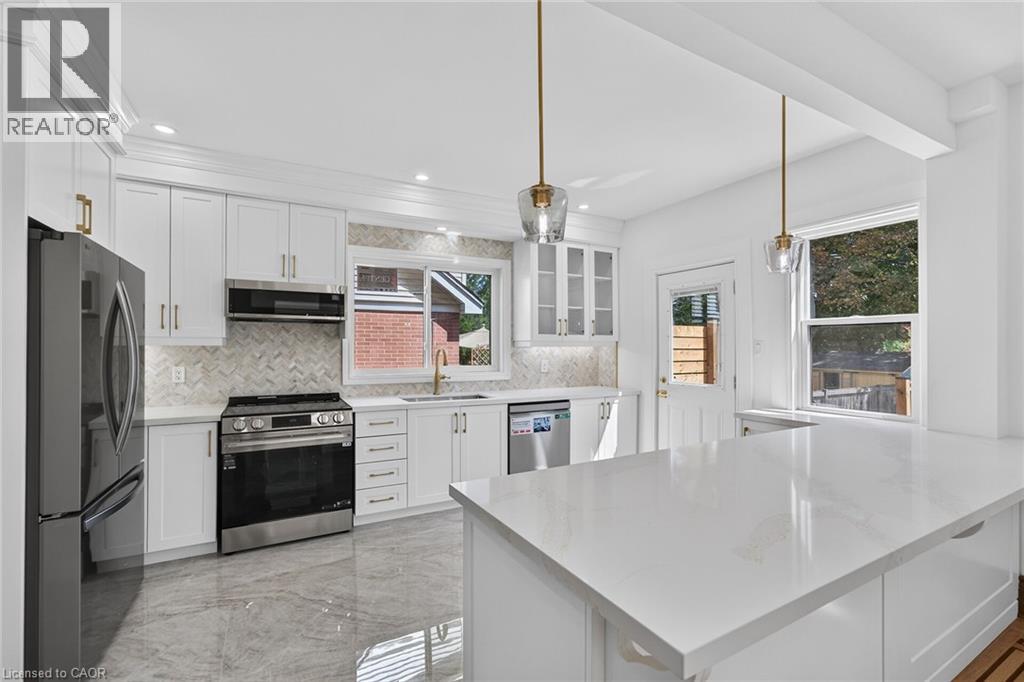229 Park Row S Property Photo 15