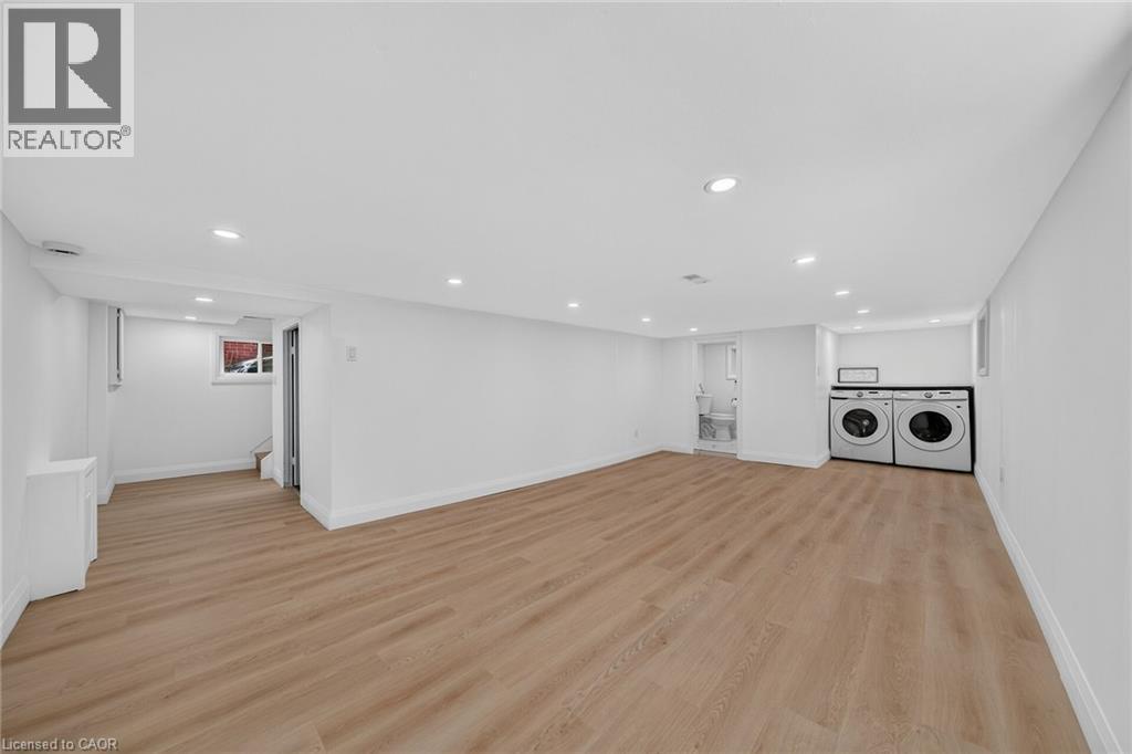 229 Park Row S Property Photo 31