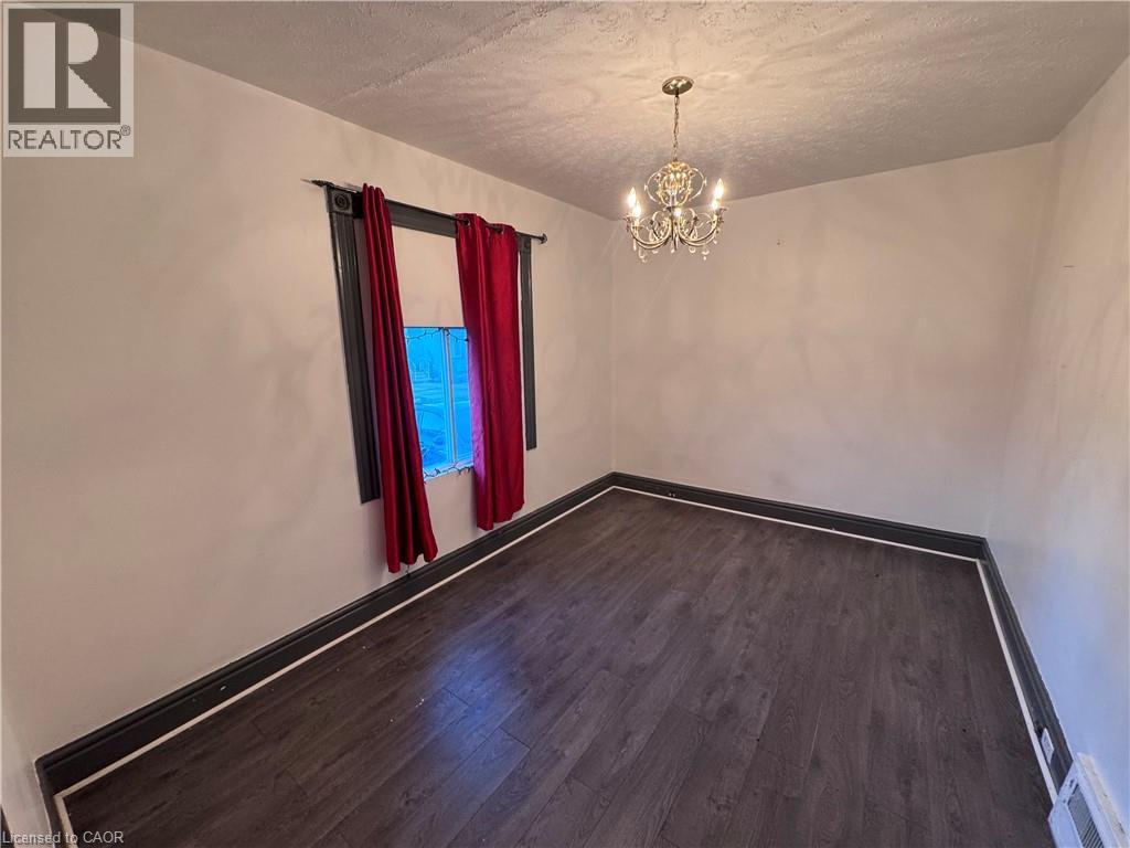 11 Rathmine Street Property Photo 8