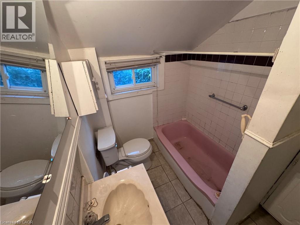 11 Rathmine Street Property Photo 19