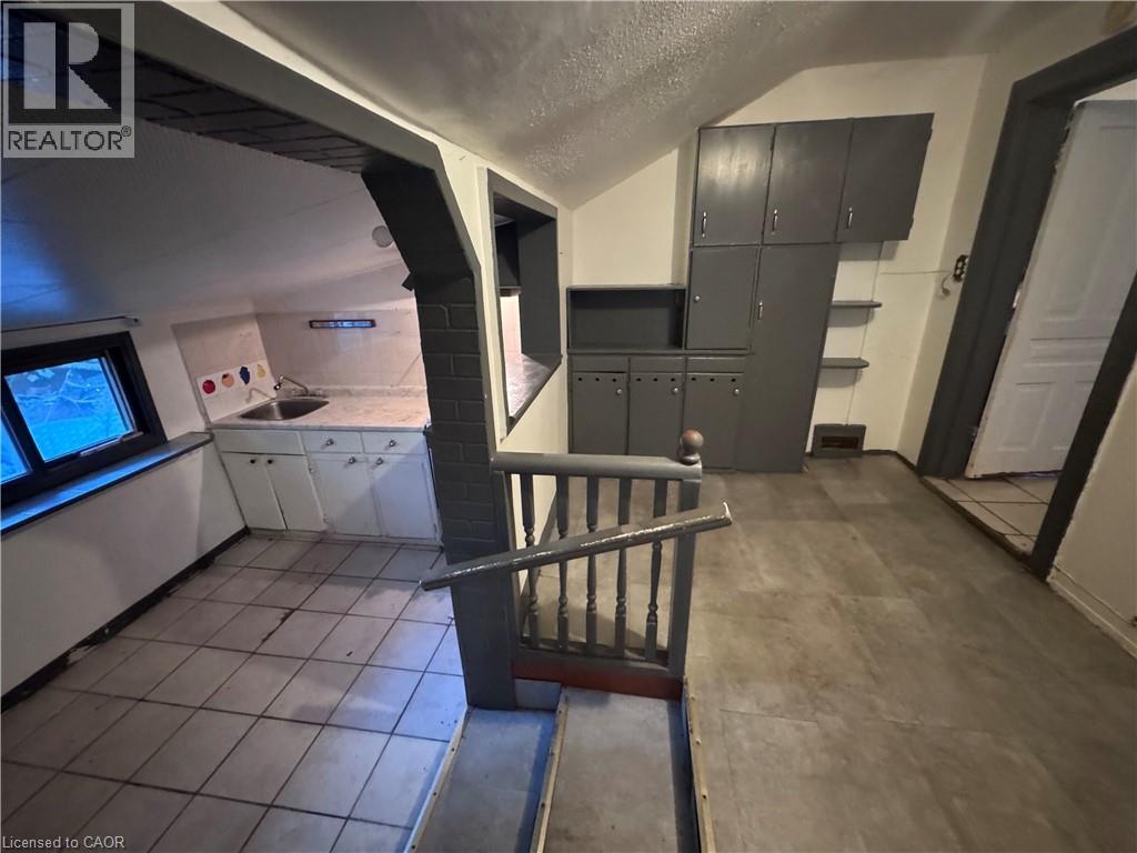 11 Rathmine Street Property Photo 22