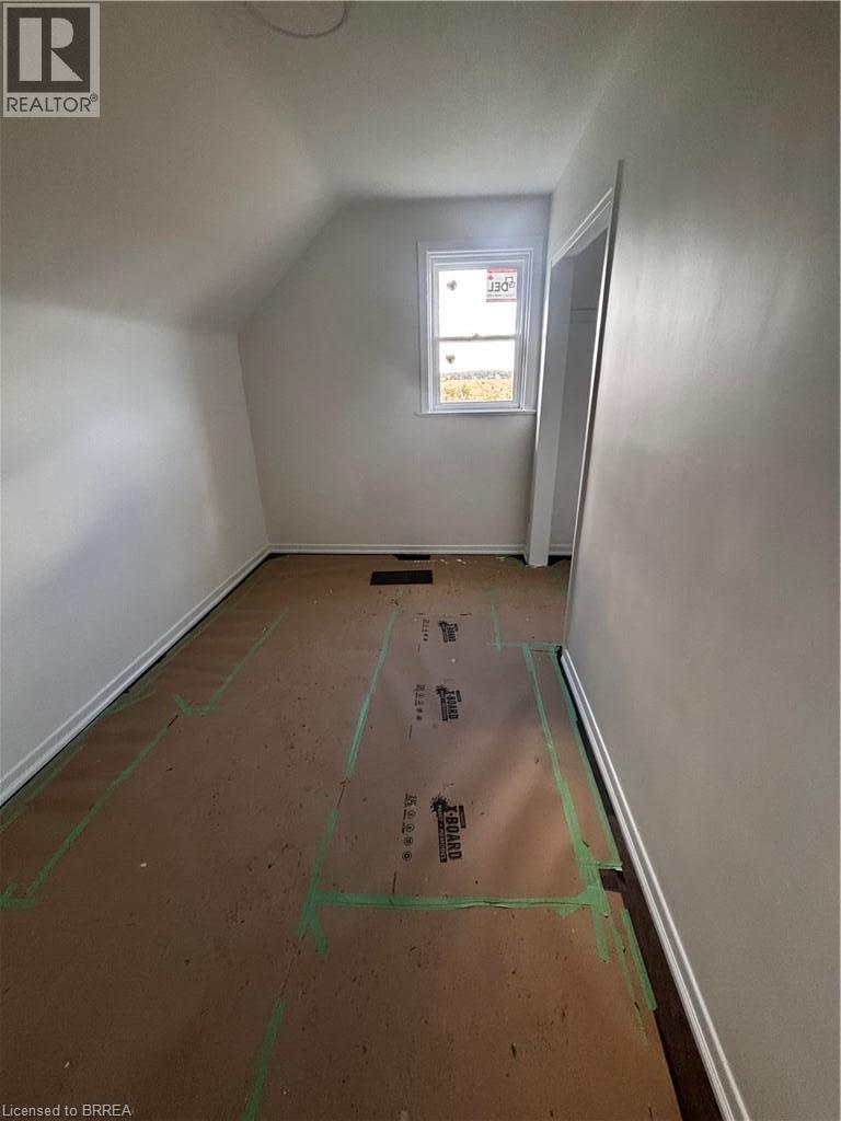 598 Mud Street E Property Photo 5
