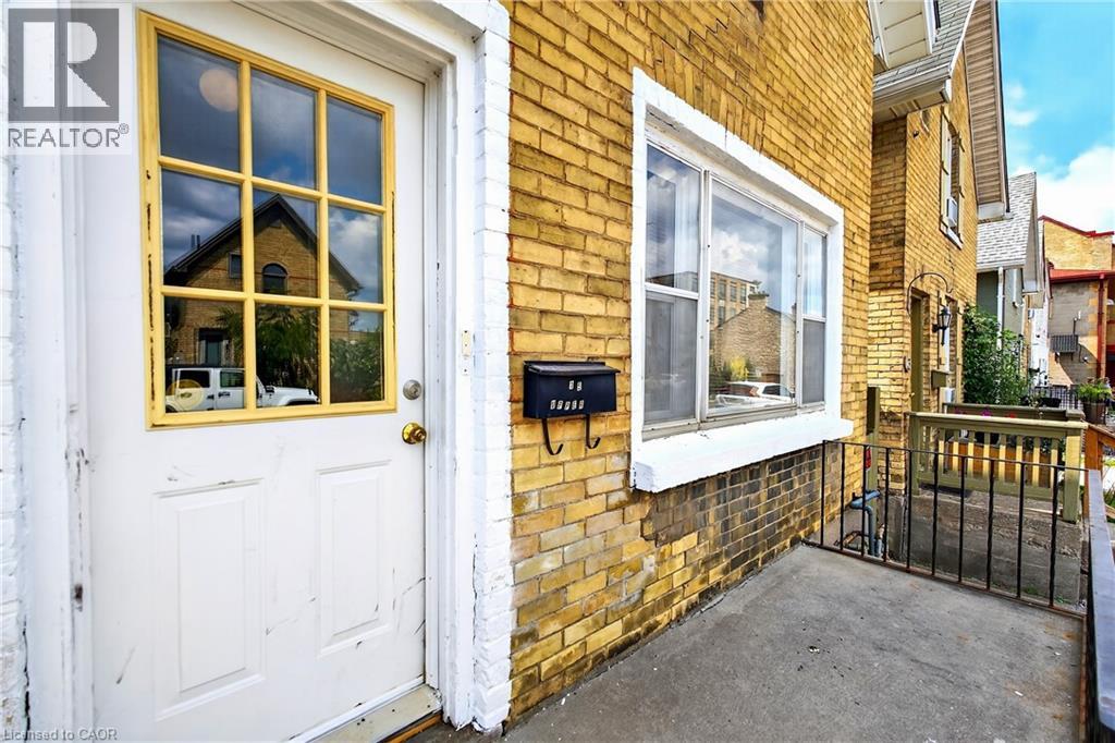 15 Warnock Street Unit# Upper Property Photo 3