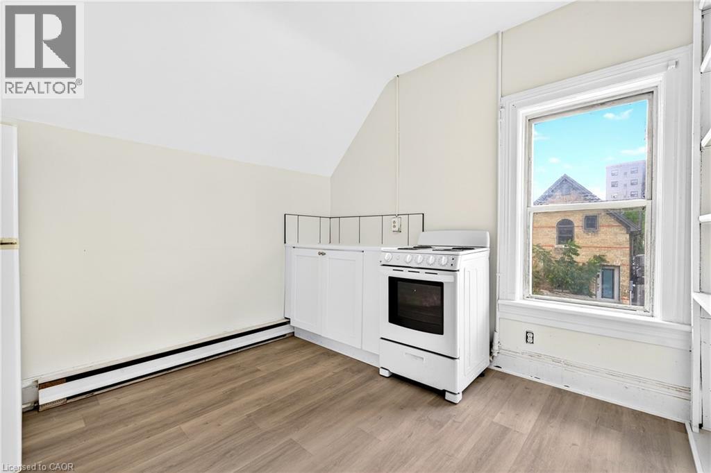 15 Warnock Street Unit# Upper Property Photo 6
