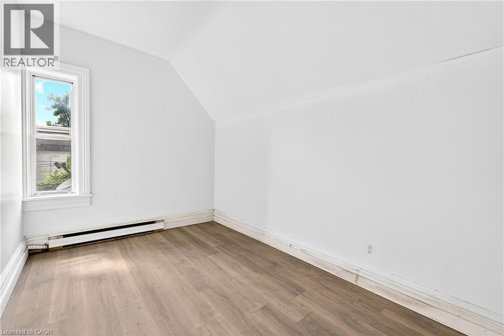 15 Warnock Street Unit# Upper Property Photo 9