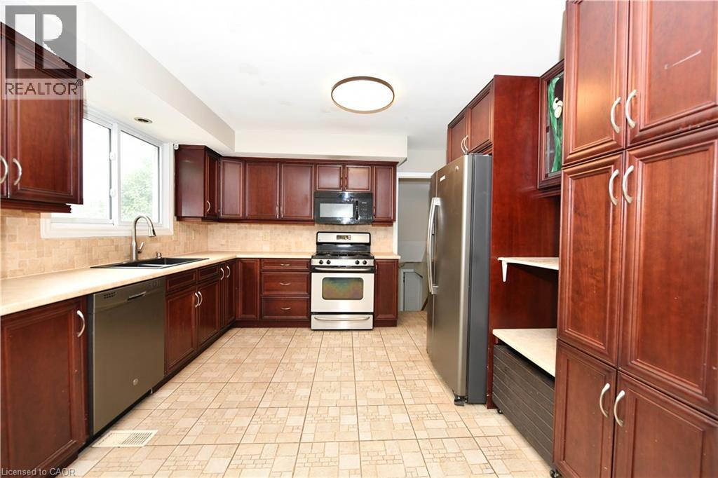 37 Ebury Crescent Property Photo 3