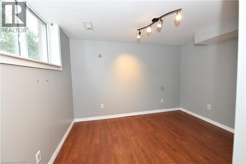 37 Ebury Crescent Property Photo 8