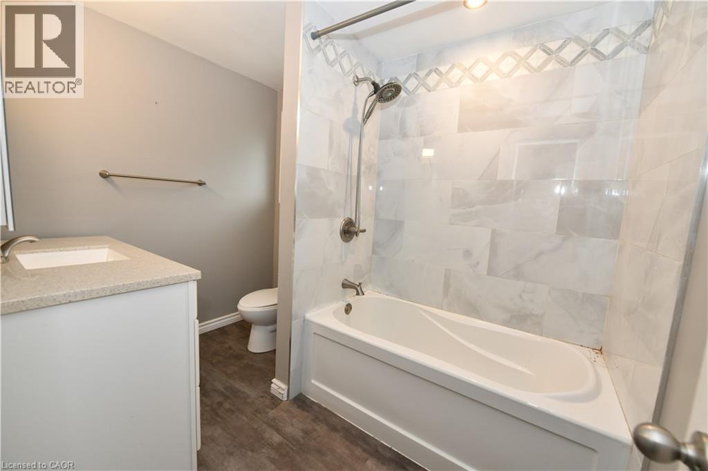 37 Ebury Crescent Property Photo 9