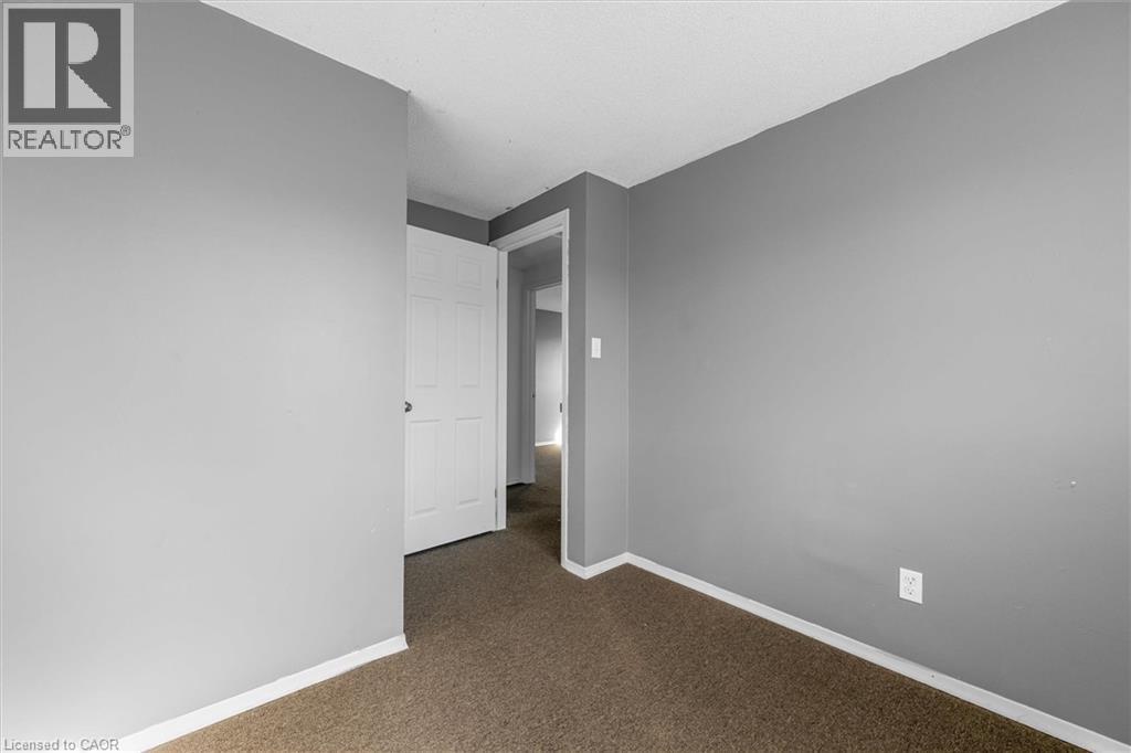 16 Crystal Court Property Photo 13