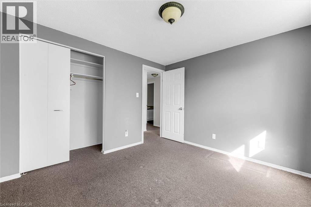 16 Crystal Court Property Photo 15