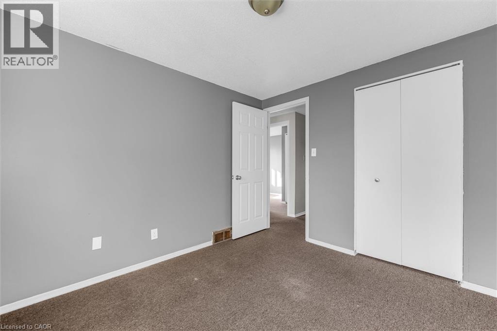 16 Crystal Court Property Photo 17