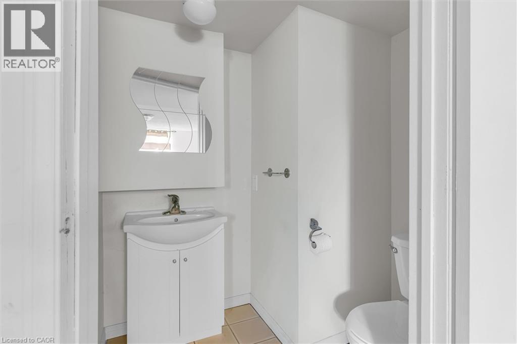 16 Crystal Court Property Photo 20