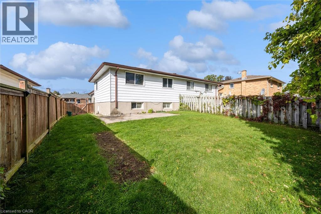 16 Crystal Court Property Photo 26