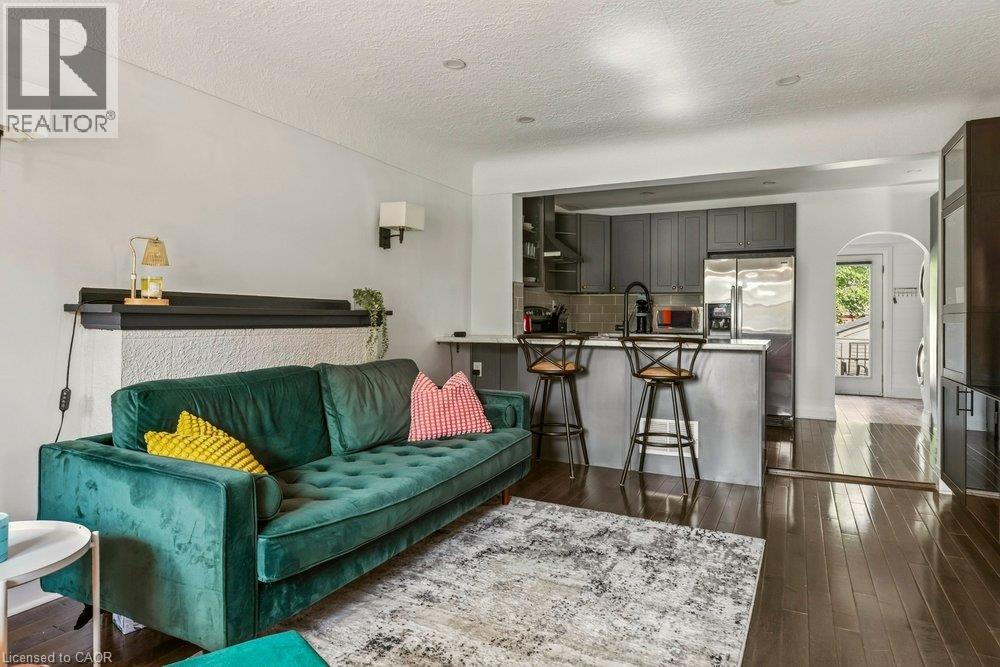 65 Edinburgh Avenue Property Photo 6