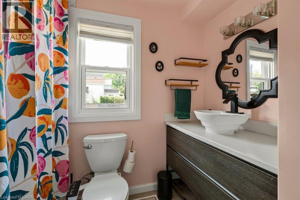 65 Edinburgh Avenue Property Photo 25